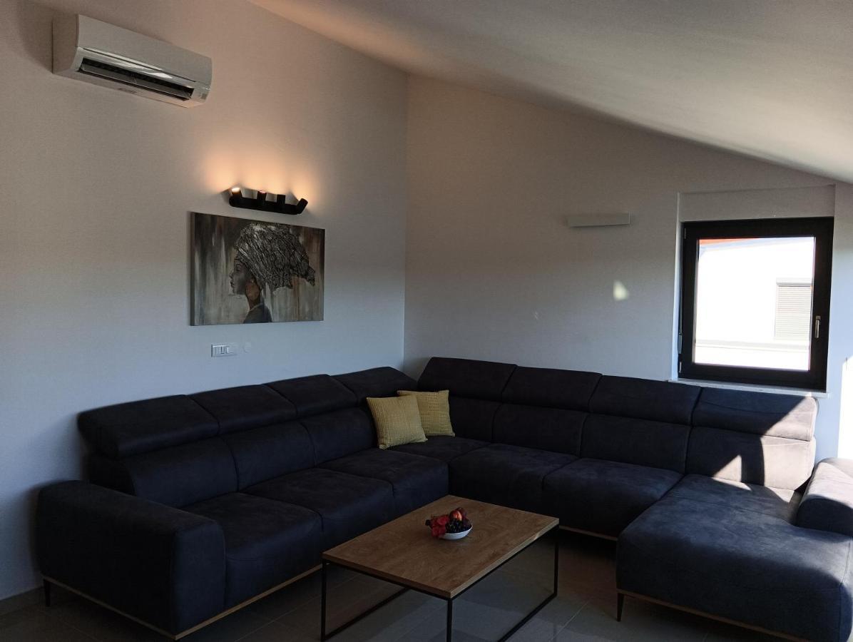 Penthouse Sunset Apartment Medulin Exterior foto